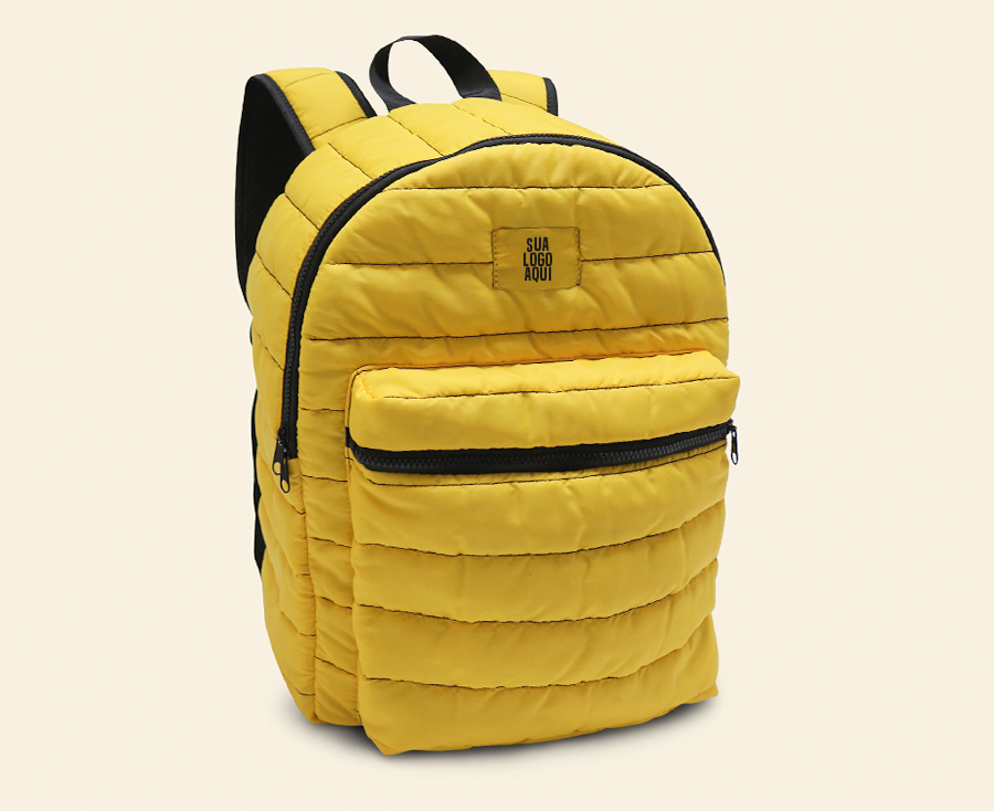Mochila amarela personalizada com bolso frontal