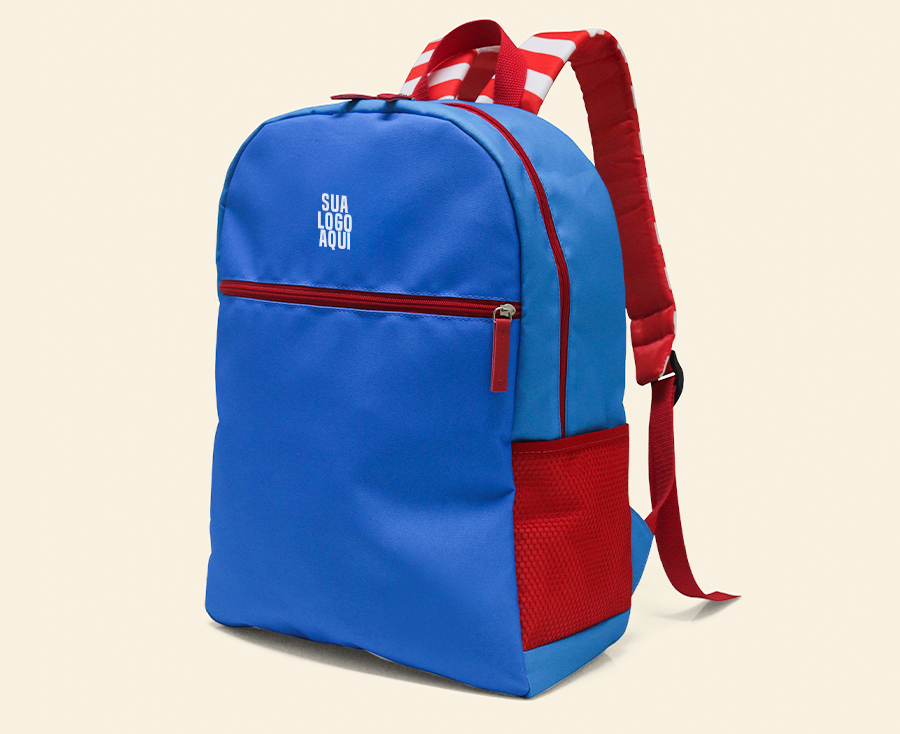 Mochila azul com bolso frontal e lateral em tela