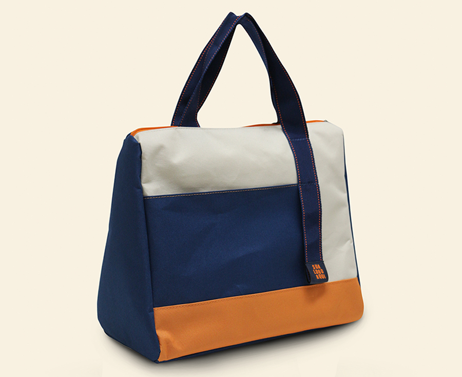 Bolsa térmica promocional tricolor com alças reforçadas