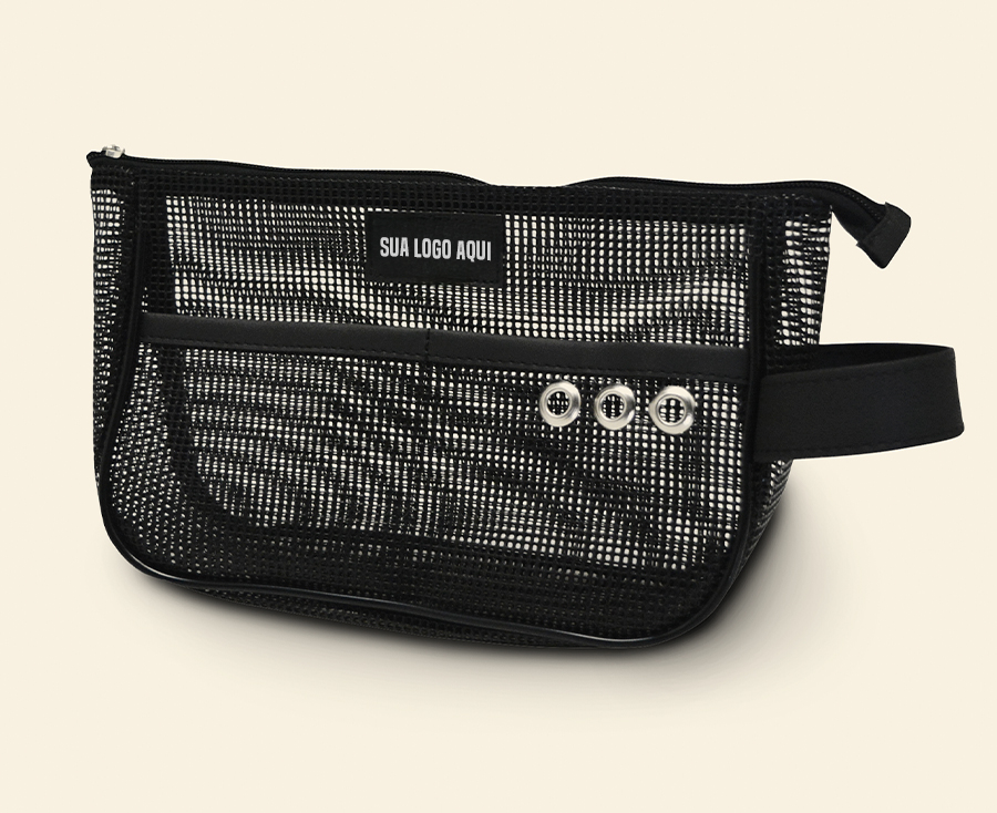 Necessaire preta de tela com bolso frontal