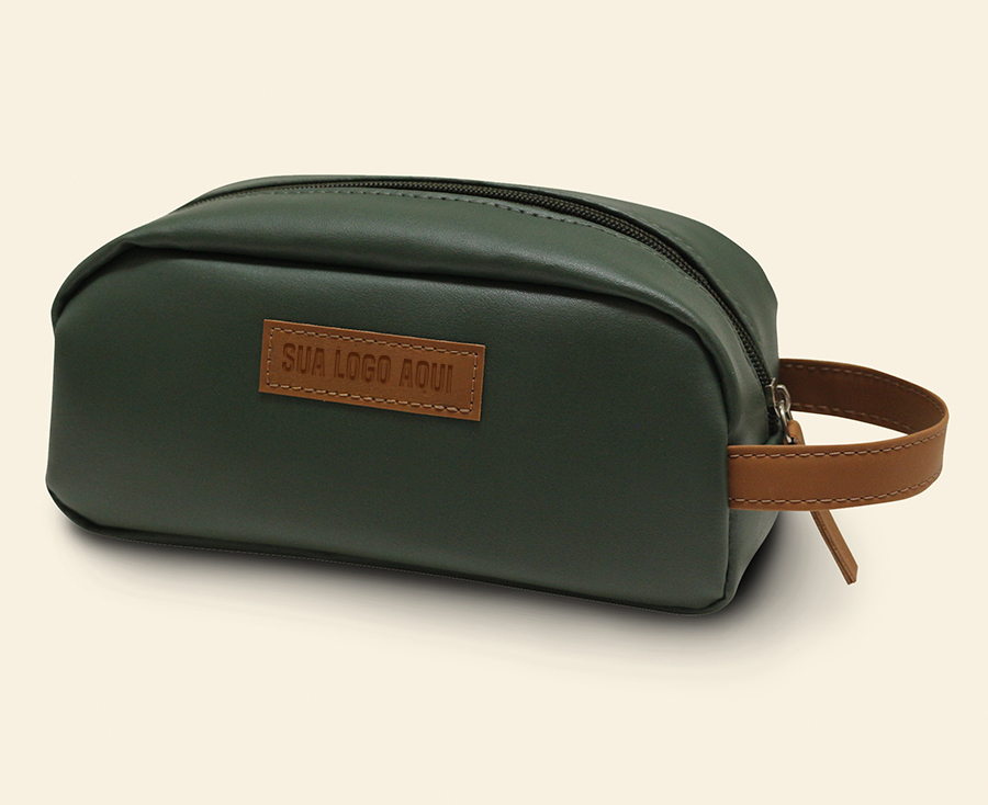 Necessaire verde militar com detalhe em couro marrom