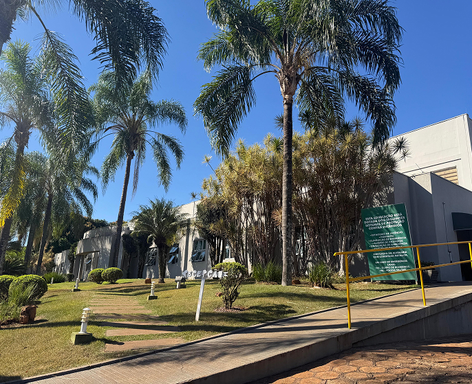 Fachada da sede da Sak’s