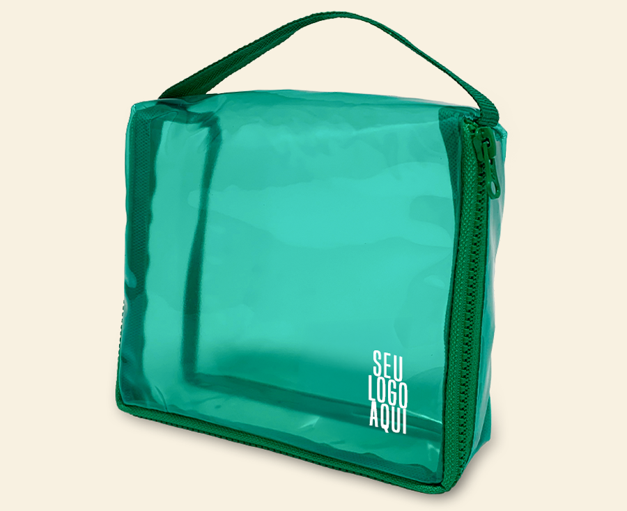 Necessaire infantil personalizada transparente verde com alça de mão e área frontal para aplicação de logo